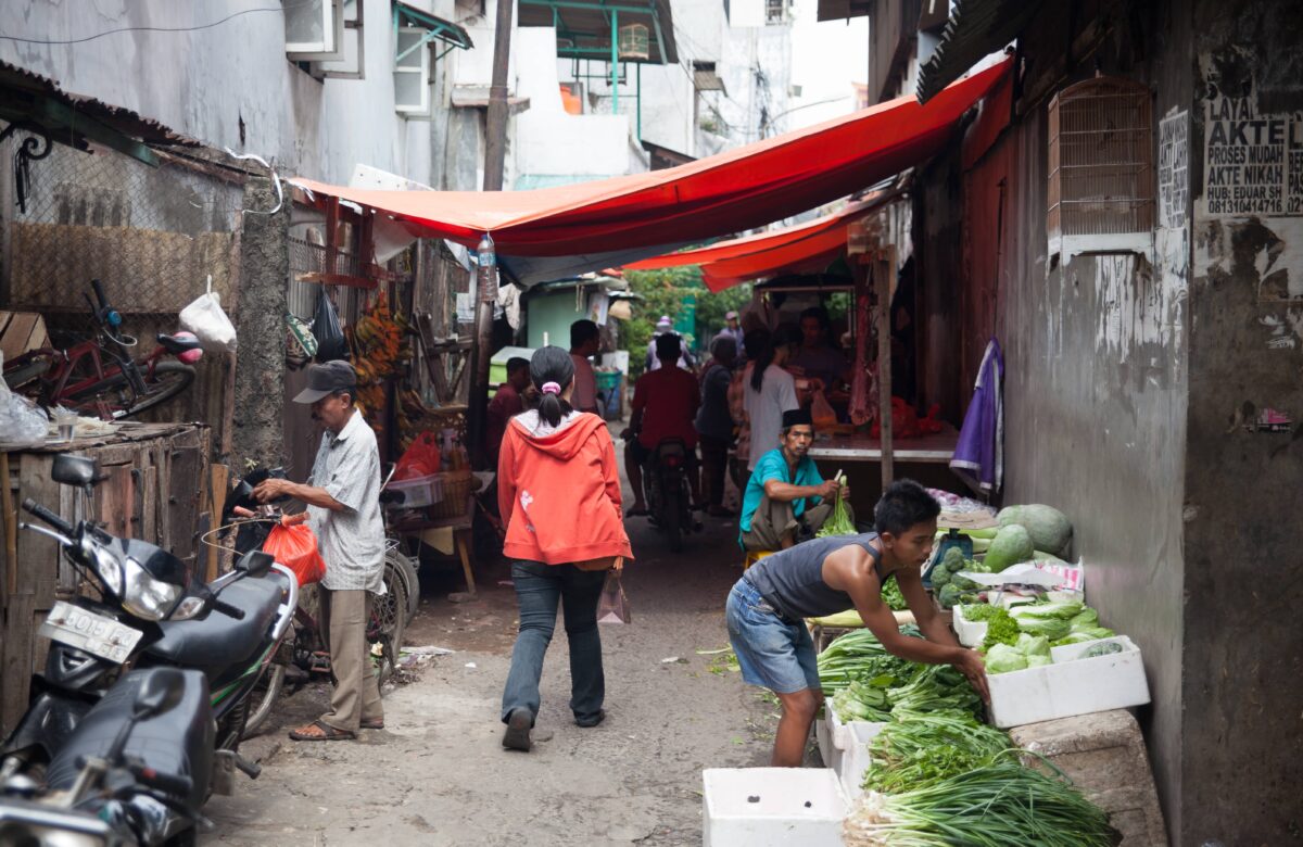 ವಾಕಿಂಗ್ ಮಹಿಳೆಯರನ್ನು ಸಾರ್ವಜನಿಕ ಸ್ಥಳದಲ್ಲಿಯೇ ಮುತ್ತಿಡುತ್ತಿದ್ದ ವ್ಯಕ್ತಿ ಬಂಧನ